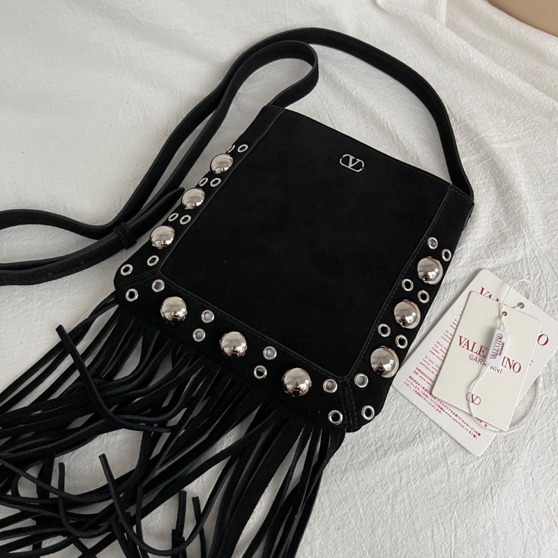 Va1e*ntin0 satchel bag